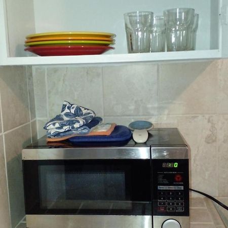 Lynn'S Cozy Cottage Nassau Ngoại thất bức ảnh