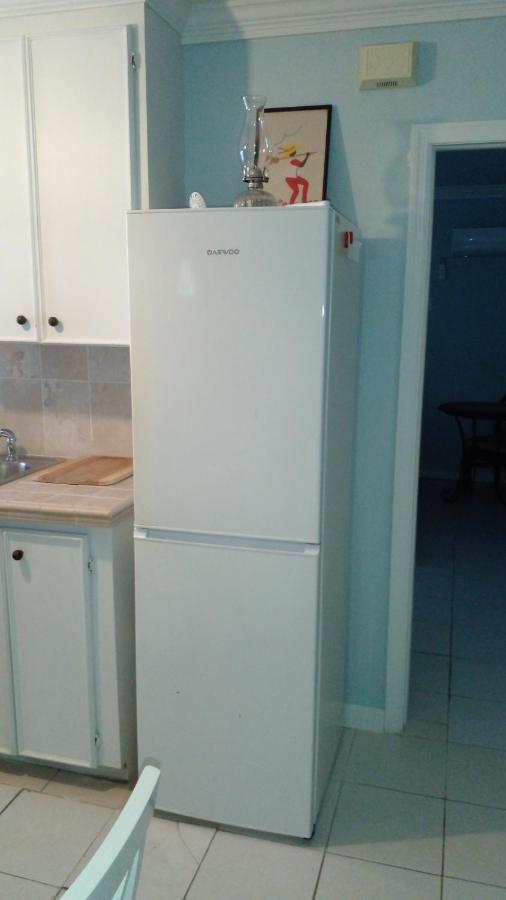 Lynn'S Cozy Cottage Nassau Ngoại thất bức ảnh